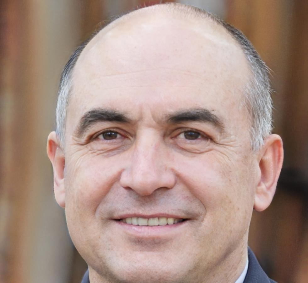 Portrait de Léandre Vaillant, conseiller en gestion de trésorerie